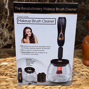 New in Sealed Box-Dream Look-Spin Bowl Makeup Brush Cleaner